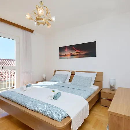 דירה Bellevue Duplex