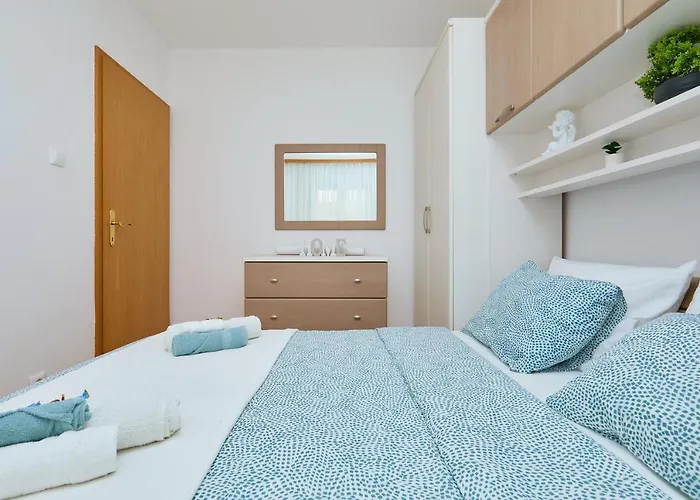 Bellevue Duplex شقة *